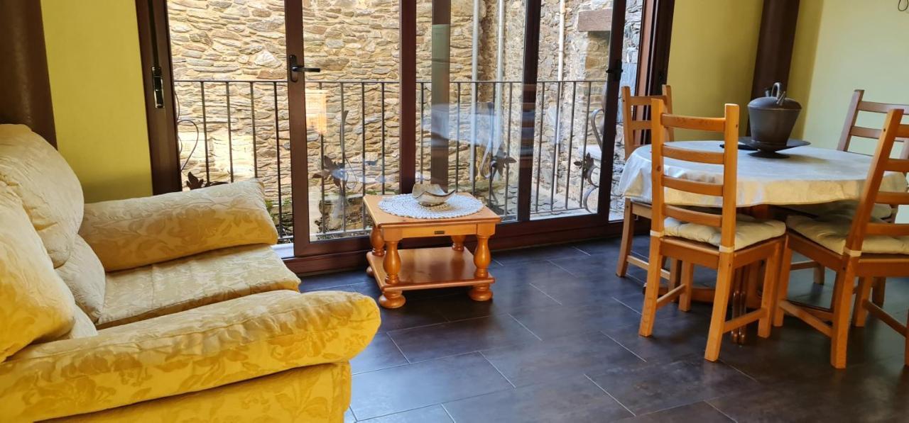 Apartaments Rurals XIX ケラルブス エクステリア 写真